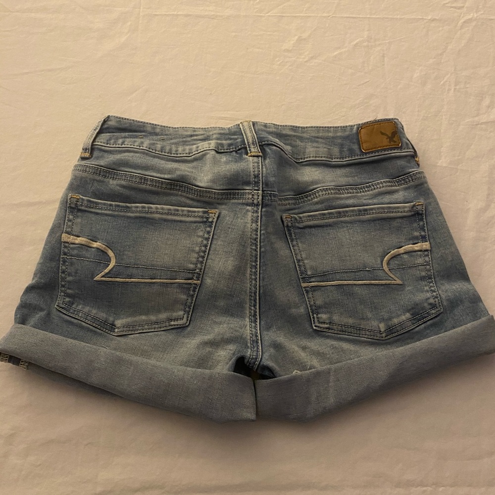 Shorts - Picture 2 of 3